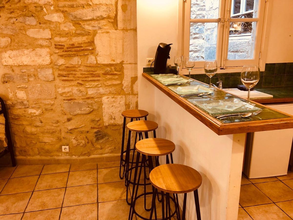 Le Moka Charmant Appartement Au Coeur De Ville Nîmes Eksteriør billede