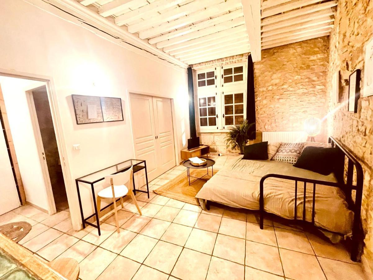Le Moka Charmant Appartement Au Coeur De Ville Nîmes Eksteriør billede
